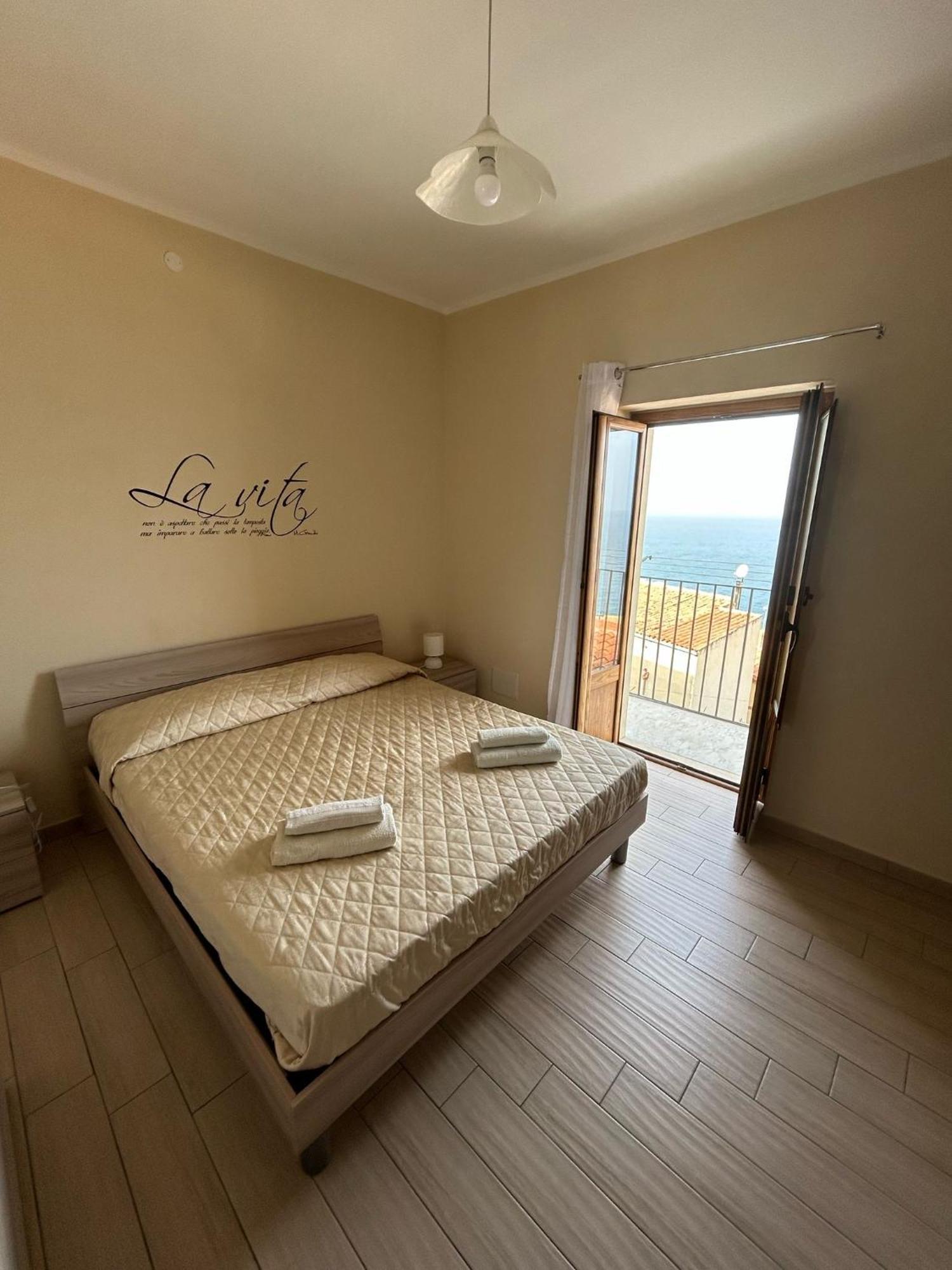 Dea Del Borgo Holiday home Sant'Ambrogio (Sicily)